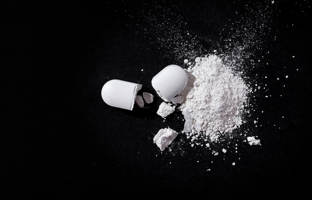 To the average reader, cocaine and Xanax might sound like two drugs with very different effects, one notably used at parties, clubs, and social scenes, and the other used on a more personal level by individuals struggling with anxiety and panic disorders.