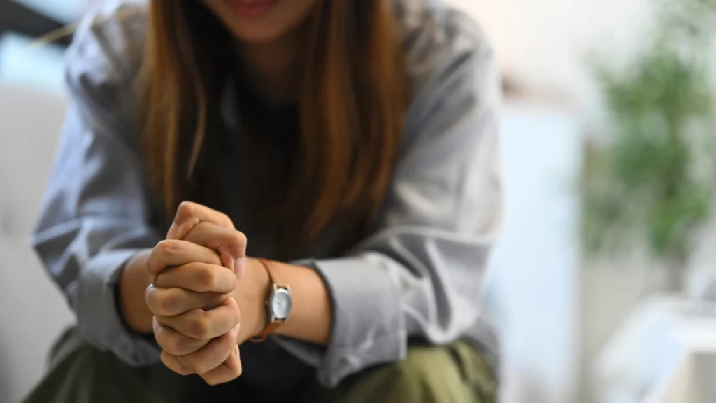 A woman learns more about ketamine therapy for depression.