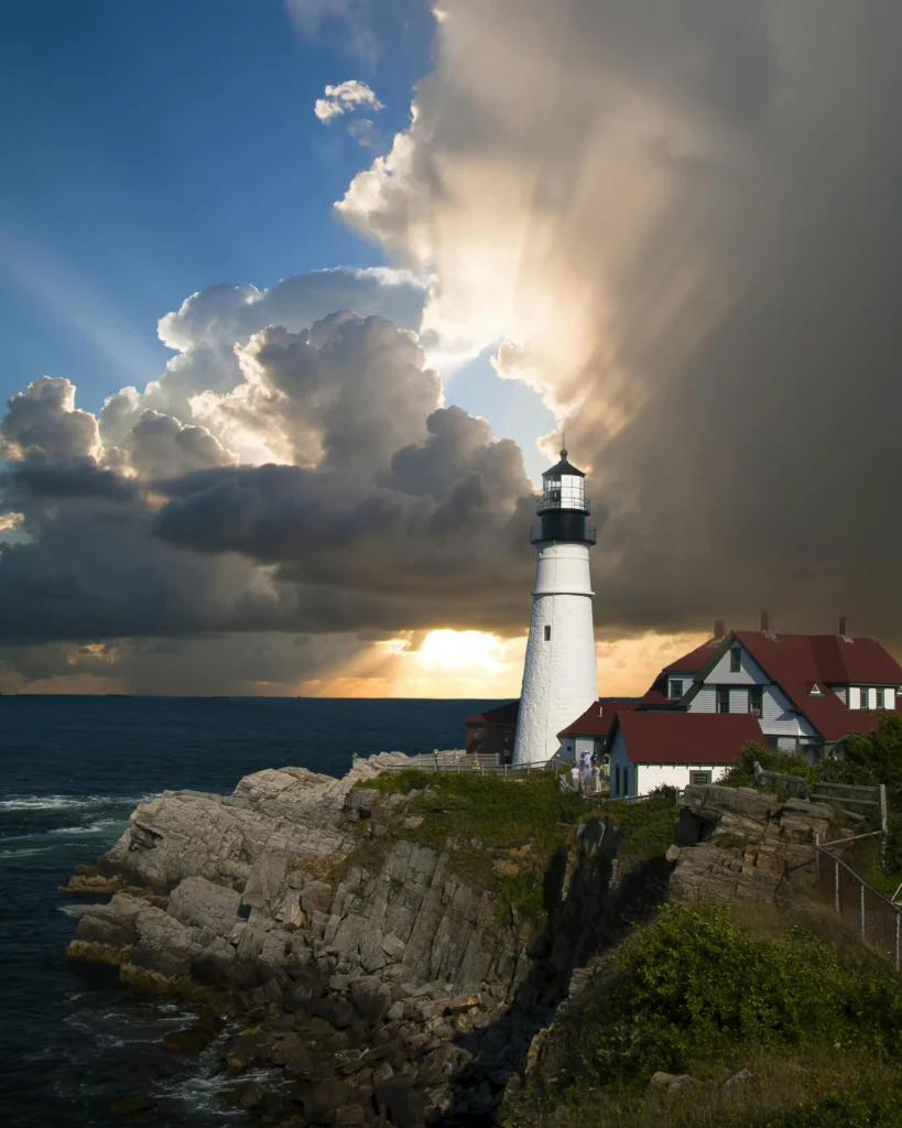 Lighthouse near Rehab Centers in Maine